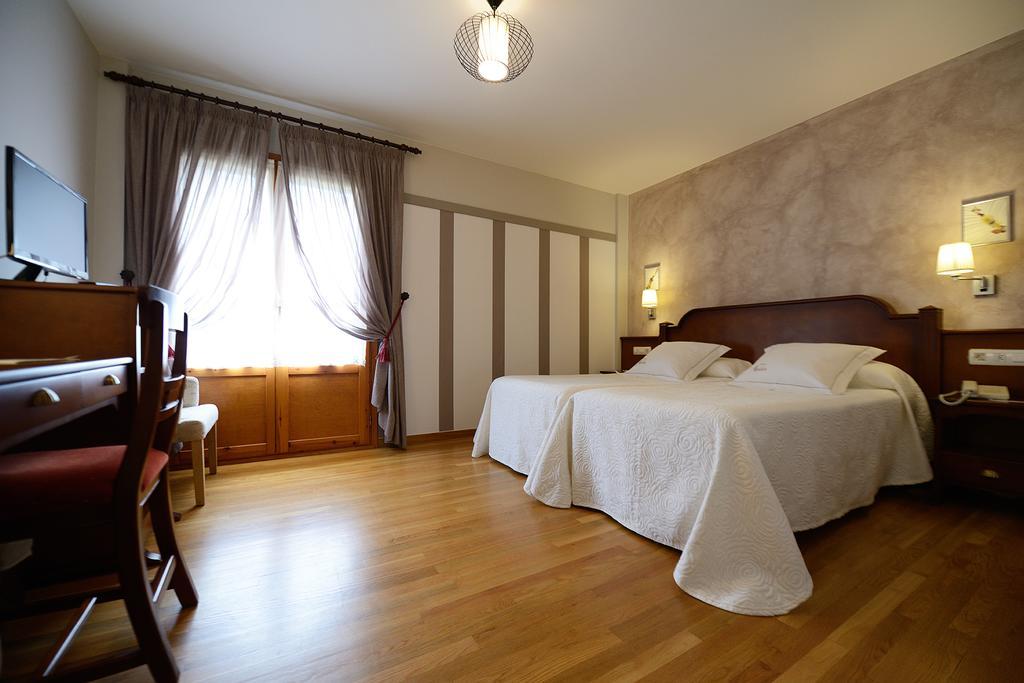 Hotel Abetos 3*